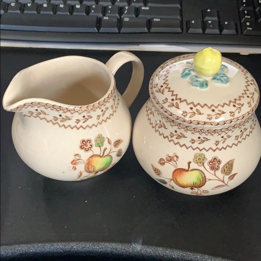 Johnson Brothers Fruit Sampler creamer & sugar set
